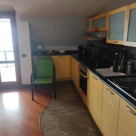 Attico Vista Mare Apartment *